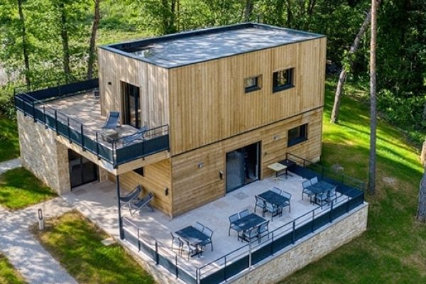 Vue-aerienne-lodge-min