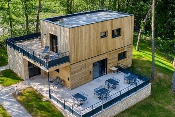 Vue-aerienne-lodge-min